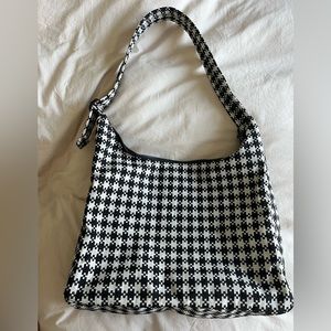 BAGGU Nylon Shoulder Bag in Gingham